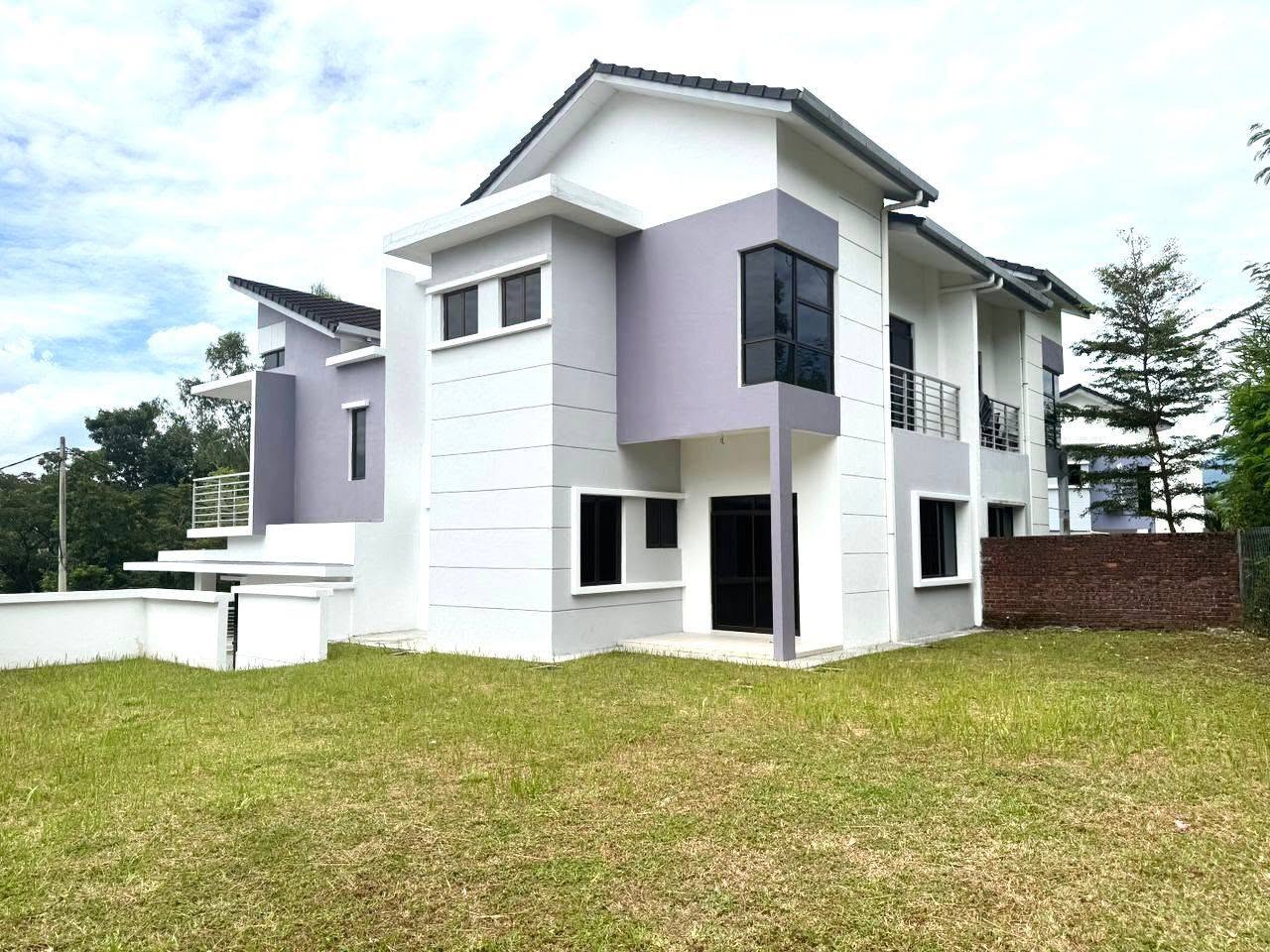 Semi-D 2½ Storey at PKNS Cassia, Antara Gapi, Serendah